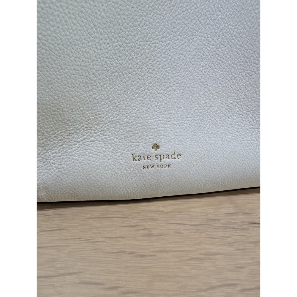 Kate Spade New York Marti Small White Leather Bucket Shoulder Bag Satchel Purse - Picture 5 of 12